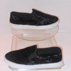 NUCOLLECTIONS BLACK VELVET LOW TOP SHOES SIZE 10 M